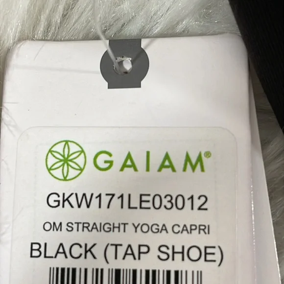 GAIAM Om Fit High Rise Straight Yoga Kick Capri Pants Size Small Black NEW - Picture 10 of 13